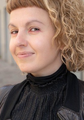 莉拉·哈拉 Lillah Halla照片