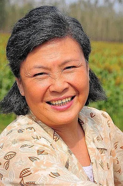 张英红 Yinghong Zhang照片