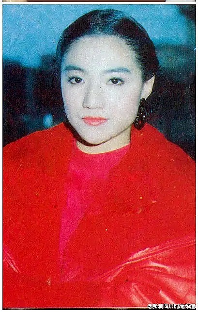 施懿 Yi Shi照片