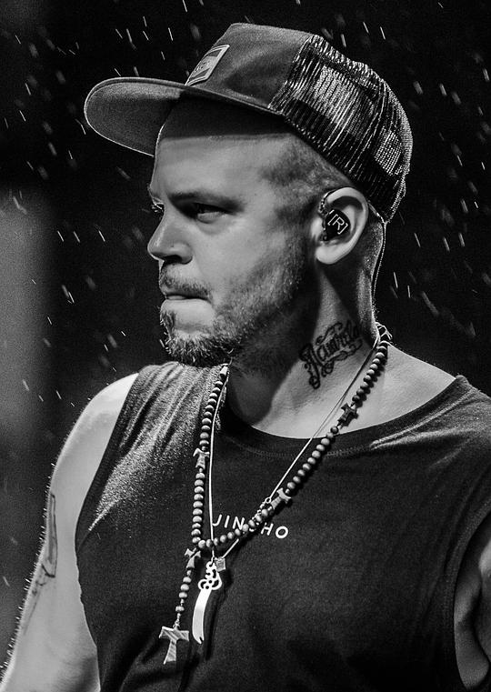 雷赛德特 Residente照片