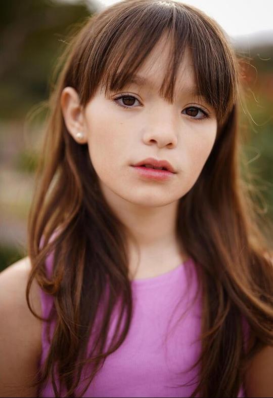 安妮·莱德曼 Luciana Elisa Quinonez照片