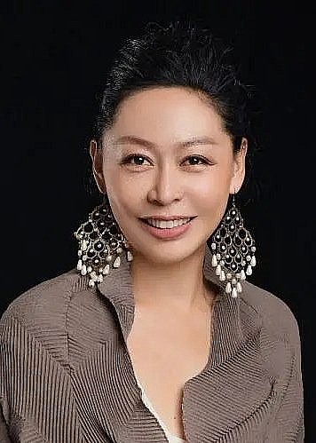 薛素珊 Cassandra See照片