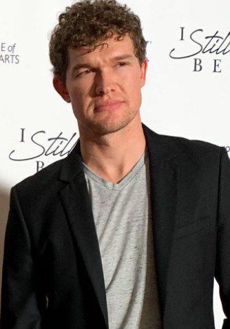 本·斯莫邦 Ben Smallbone照片