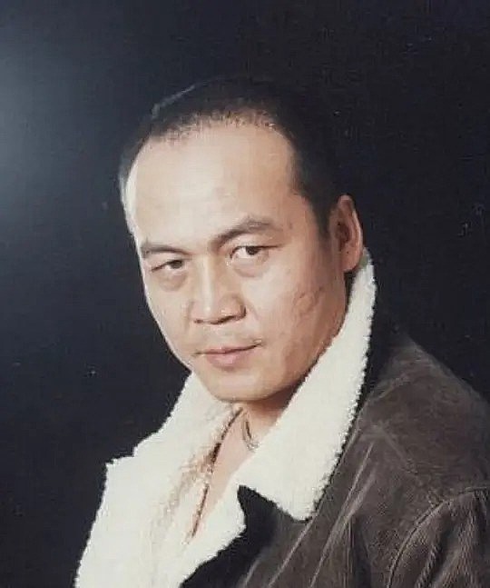 李侠 Xia Li照片