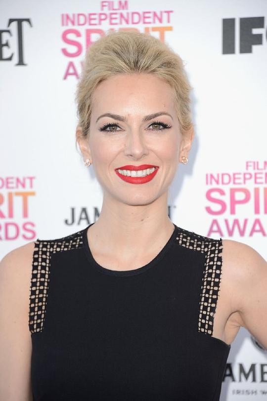 琪拉·米洛 Kira Miró照片