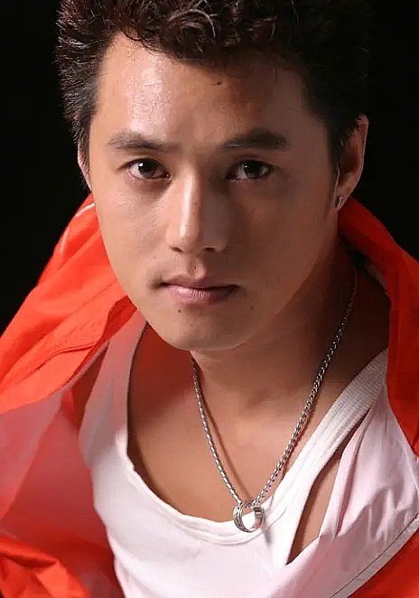 万弘杰 Hongjie Wan照片