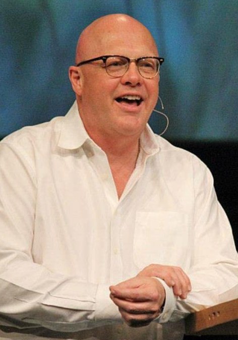 查克·康策尔曼 Chuck Konzelman照片