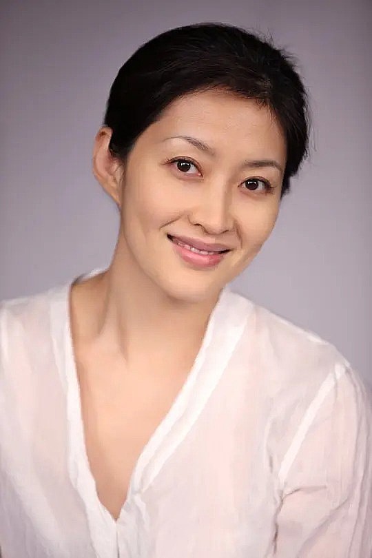 颜佳 Jia Yan照片