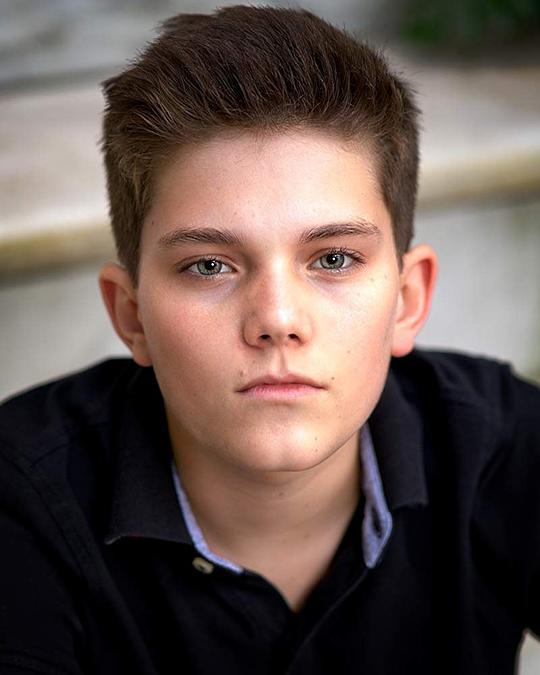 文斯·马蒂斯 Vince Mattis照片