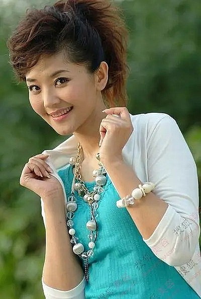 方琼 Qiong Fang照片