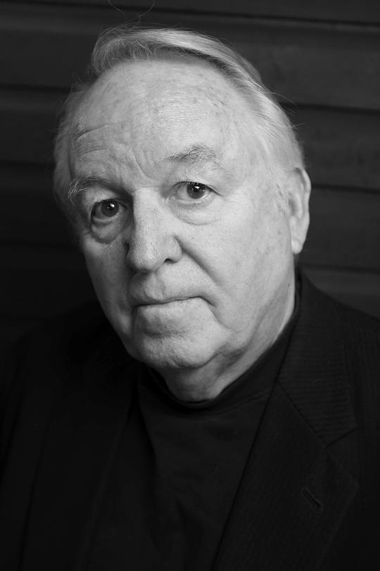 戴金·马修斯 Dakin Matthews照片