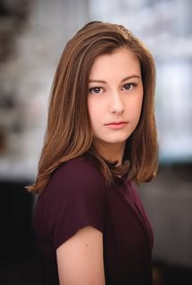 朱莉娅·拉隆德 Julia Lalonde照片