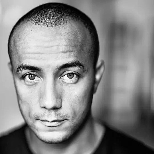 Andrew Falvey照片