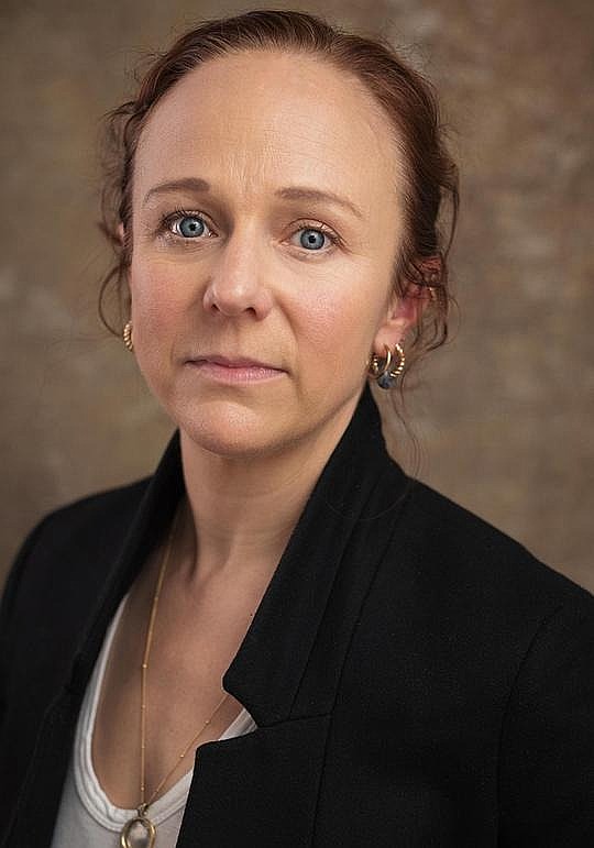 艾玛·曼顿 Emma Manton照片