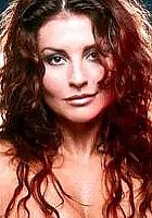 西蒙娜·麦金农 Simmone Mackinnon照片
