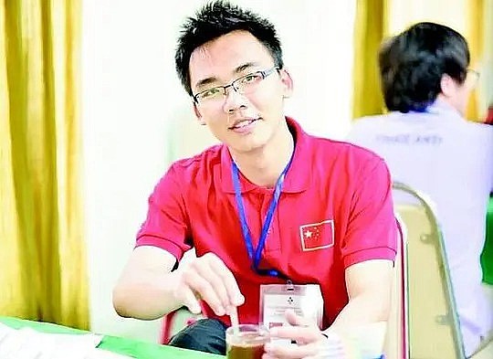 尹逸尘 Yichen Yin照片