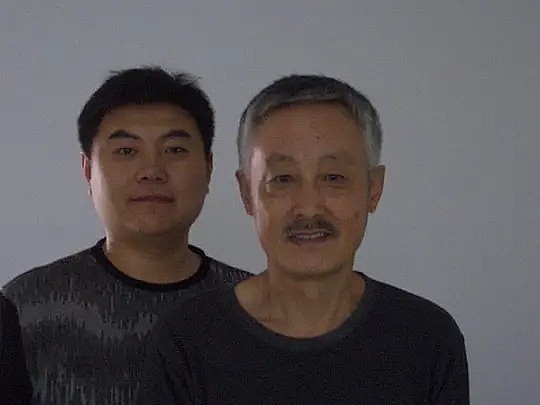 周传一 Chuanyi Zhou照片