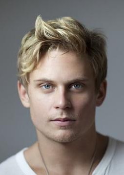 比利·马格努森 Billy Magnussen照片