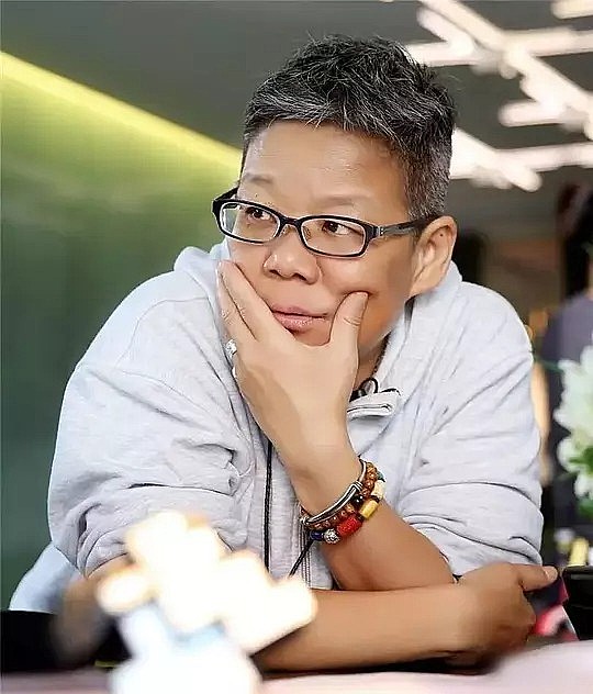 胡意涓 Yijuan Hu照片