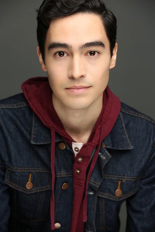 特洛伊·岩田 Troy Iwata照片