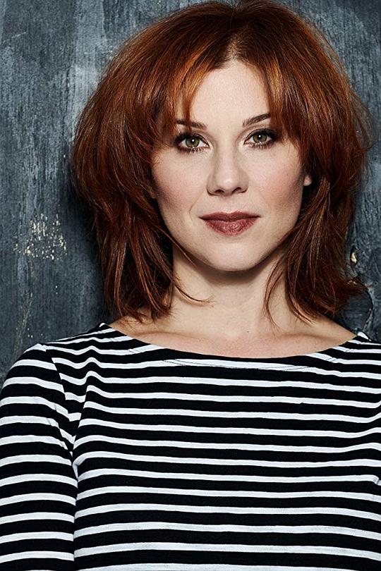 斯蒂芬妮·库尔特祖巴 Stephanie Kurtzuba照片