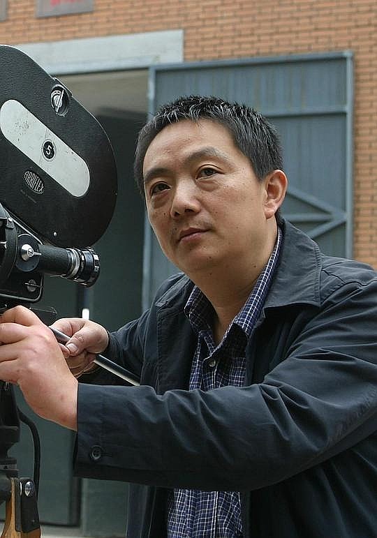 易晓钟 Xiaozhong Yi照片