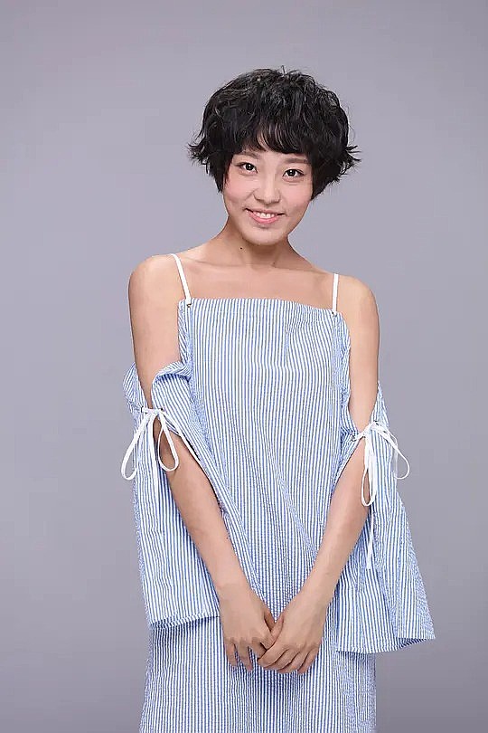 凌玲 Angela照片