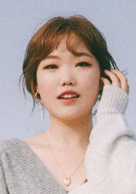 李秀贤 Su-hyun Lee照片