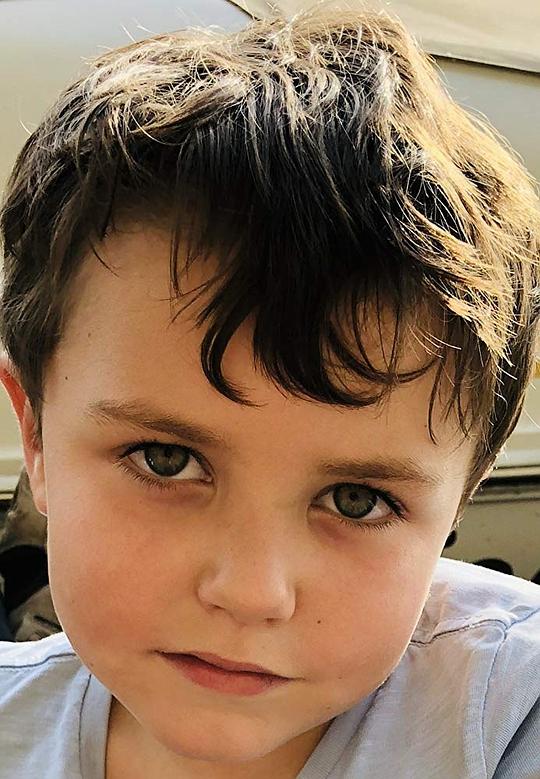 A·J·霍顿 A.J. Houghton照片