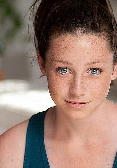 凯尔西·刘易斯 Kelsey Lewis照片