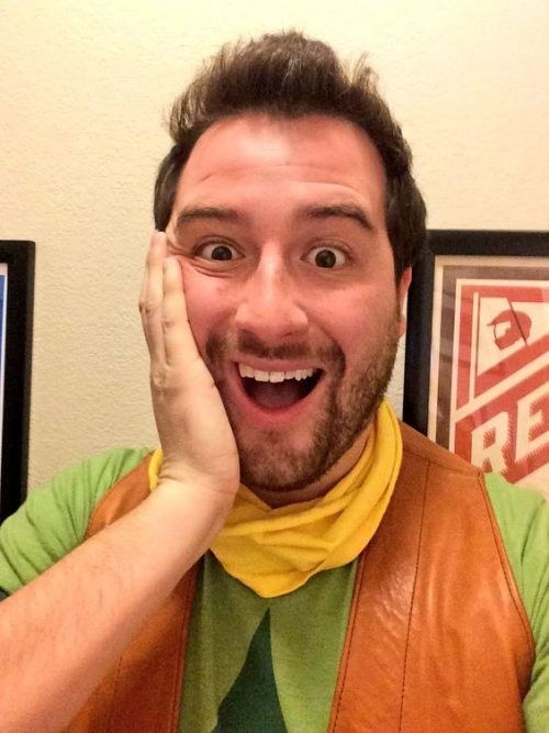 迈尔斯·卢纳 Miles Luna照片