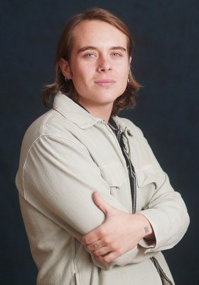 武克·伦古洛夫-克洛茨 Vuk Lungulov-Klotz照片