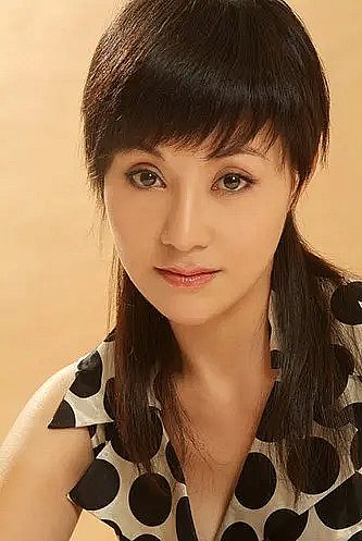 熊莺 Ying Xiong照片