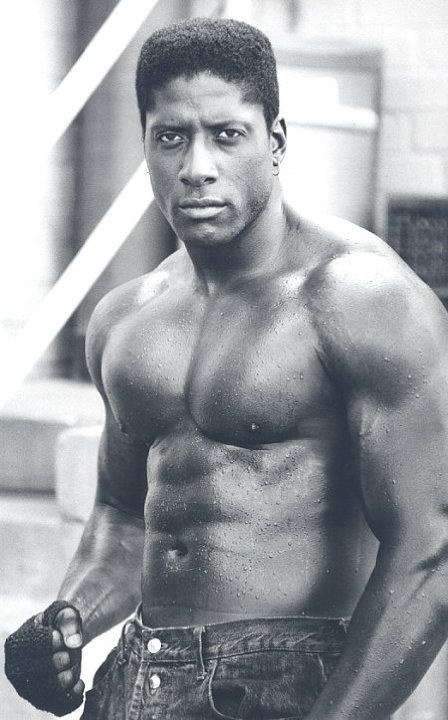 凯文·格雷维奥斯 Kevin Grevioux照片