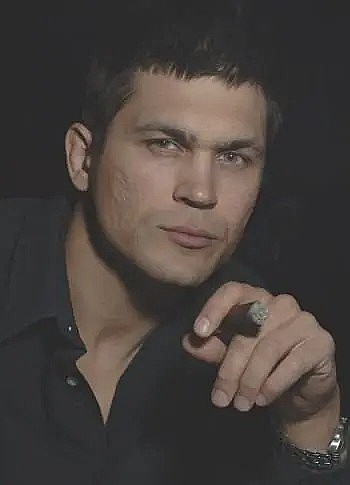 Timothy J. Lea照片