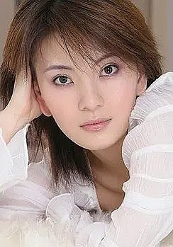何苗 Miao He照片