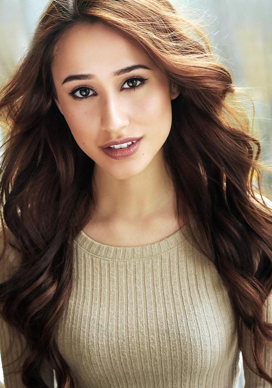 泽尼亚·马歇尔 Zenia Marshall照片