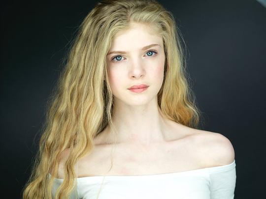 埃莱娜·康博里斯 Elena Kampouris照片