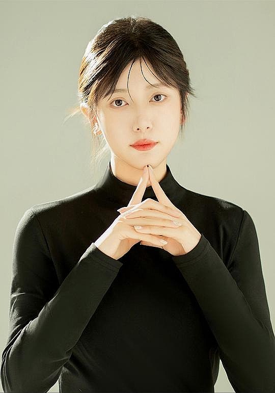 杨子淇 Ziqi Yang照片