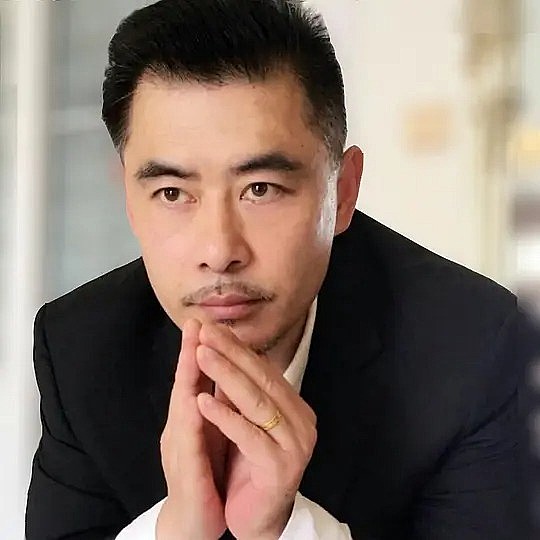 孔斐 Fei Kong照片