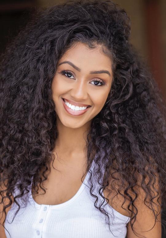 泰勒·阿布龙 Tyler Abron照片