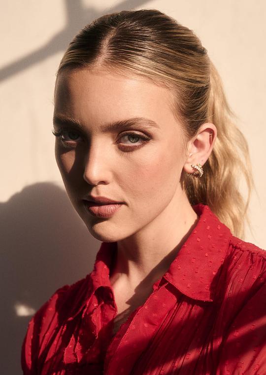 佩吉·麦加文 Paige McGarvin照片