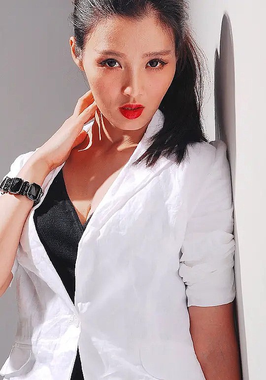 白庆琳 Qinglin Bai照片
