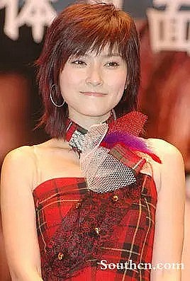 张曼伶 Bella Zhang照片