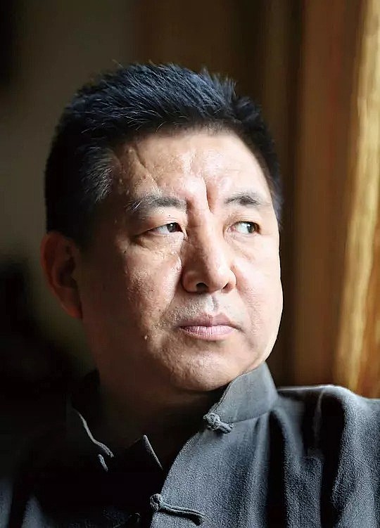 闫东 Dong Yan照片