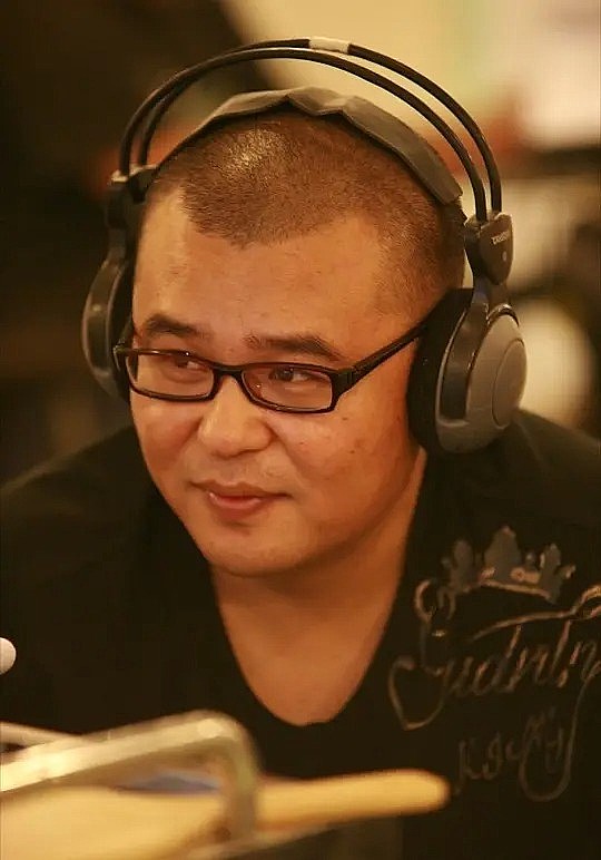 周伟 Wei Zhou照片