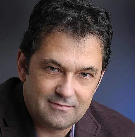 Dominique Desrochers照片