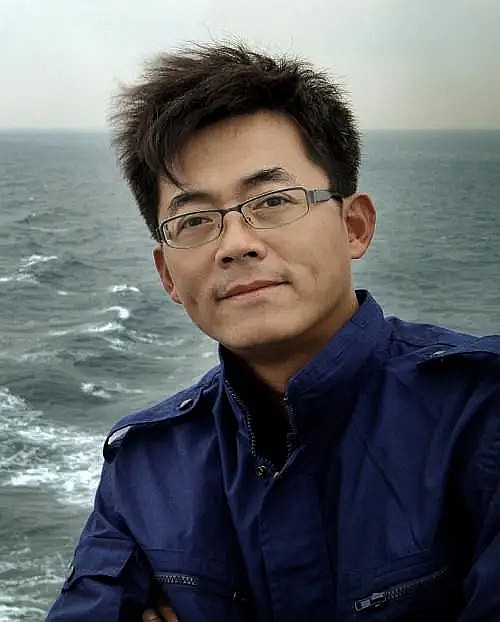 刘国彤 Guotong Liu照片