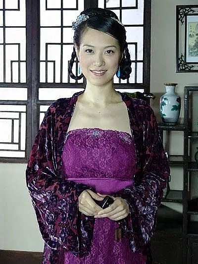 罗曼君 Manjun Luo照片