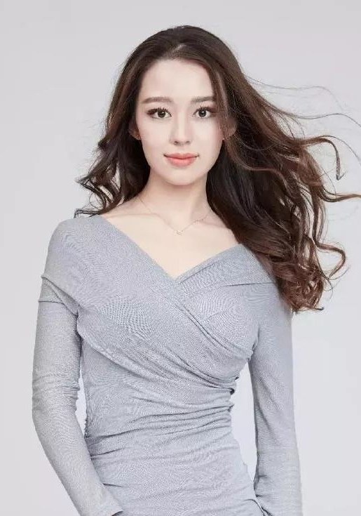 吉娜·爱丽丝 Gina Alice Redlinger照片